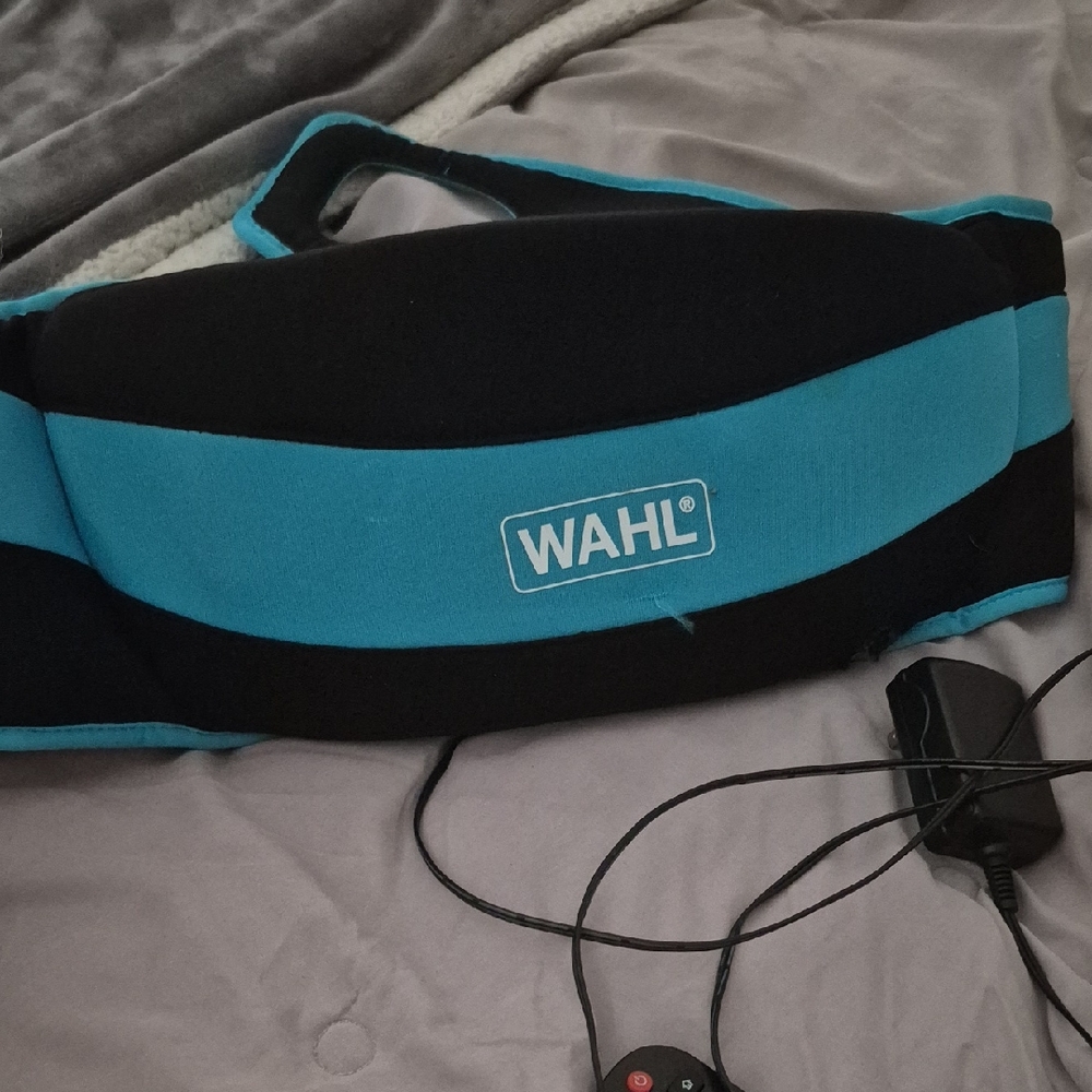 Wahl Black and Teal Massager